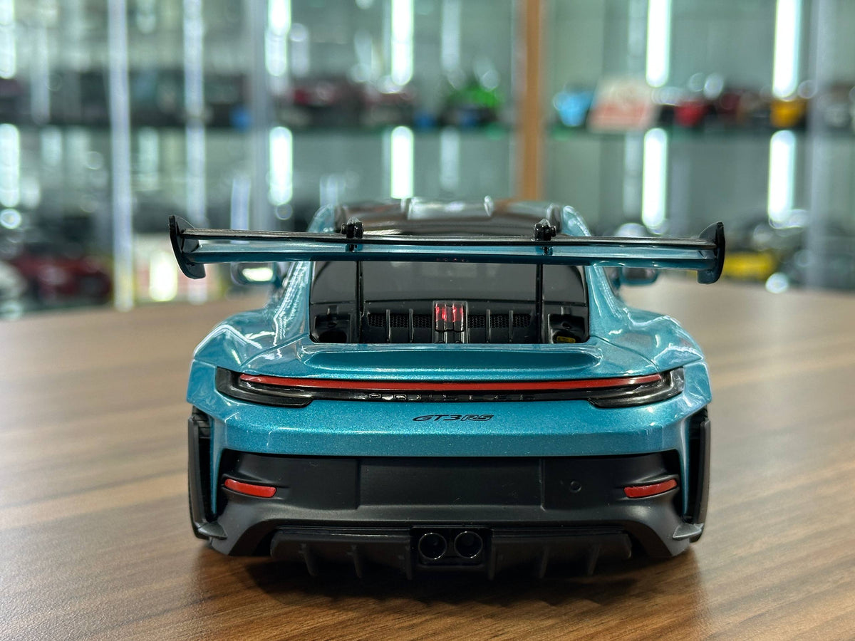 Minichamps Porsche 911 GT3 RS (992) 2023 Ipanema Blue Metallic 1/18 Scale Diecast Model Car | Full Opening | Limited Edition 400 pcs