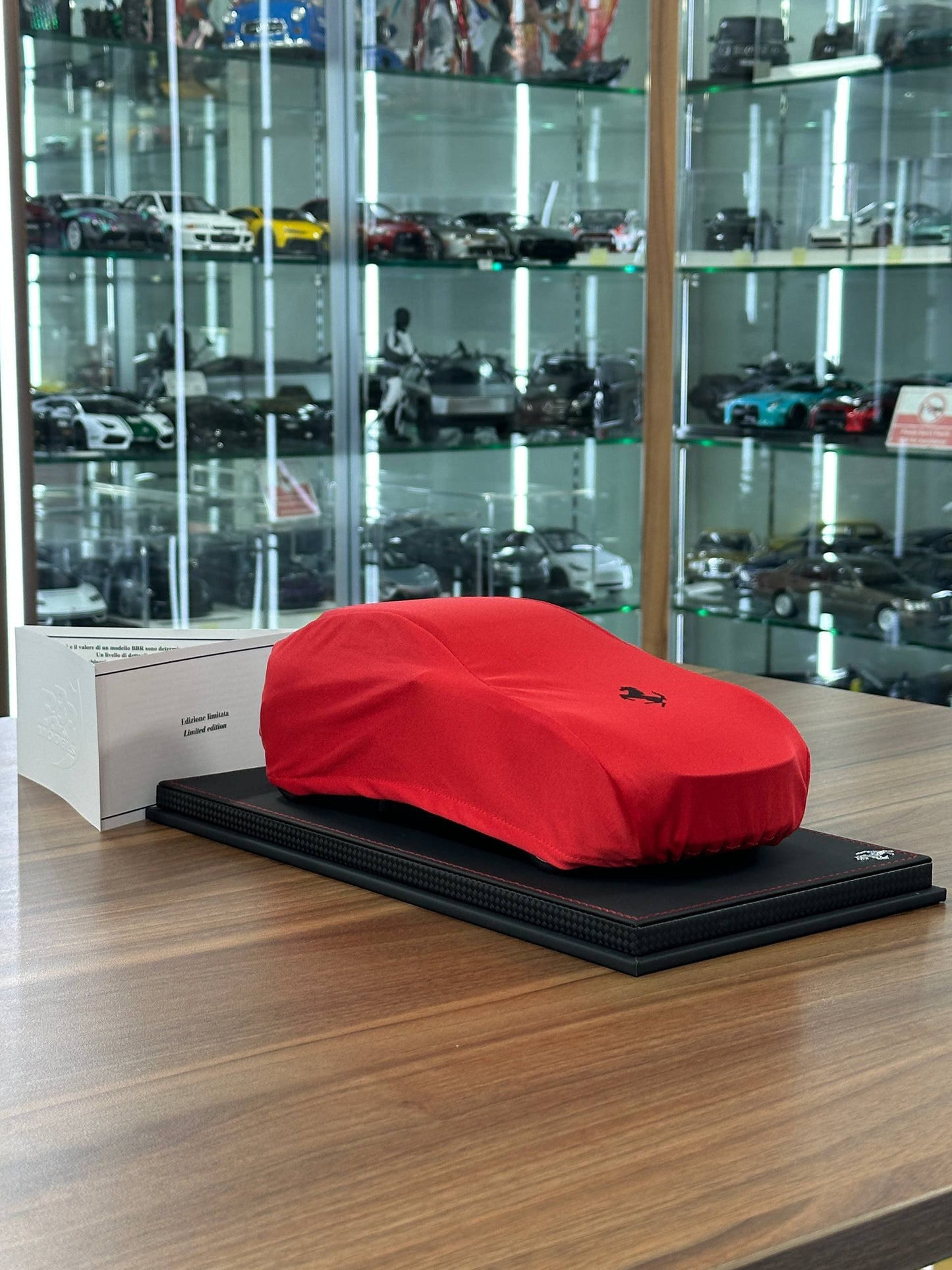 1/18 Diecast Ferrari Purosangue – BBR Collection (Rosso Corsa, Panoramic Roof, Limited 340 pcs, Full Opening)