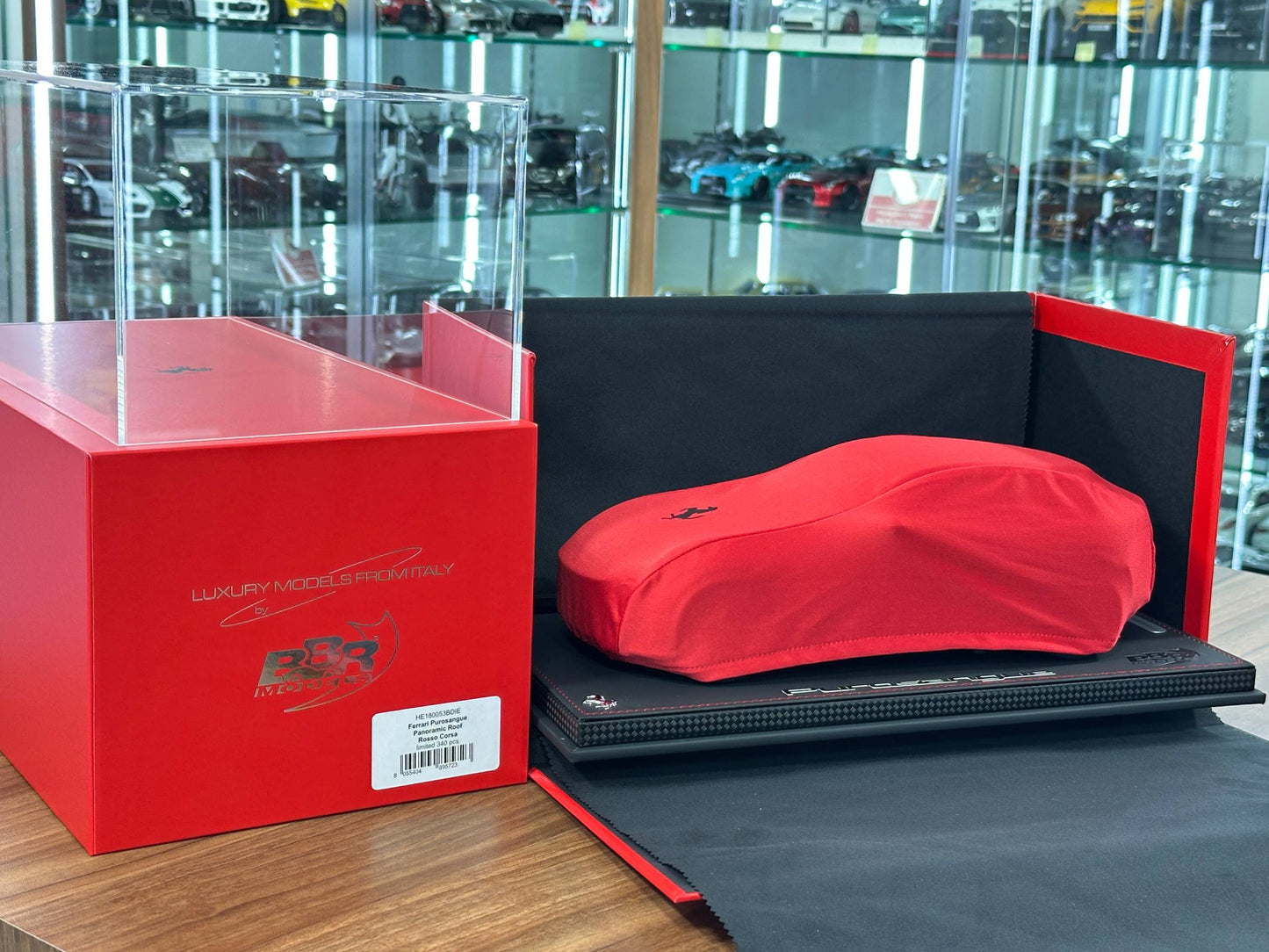 1/18 Diecast Ferrari Purosangue – BBR Collection (Rosso Corsa, Panoramic Roof, Limited 340 pcs, Full Opening)