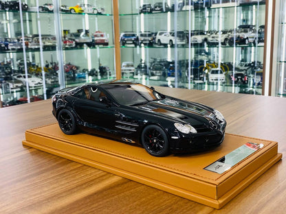 Mô hình xe Mercedes Benz SLR Mclaren 1:18 Maisto 36631 - Cửa hàng Mô hình xe Mercedes Benz SLR Mclaren 1:18 Maisto 36631 - Cửa hàng