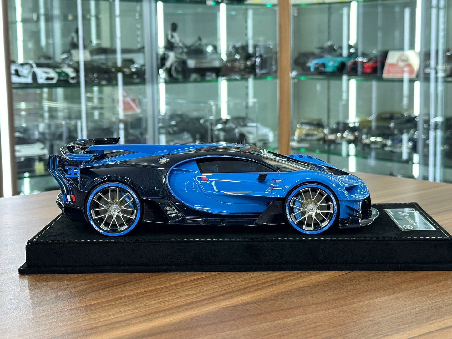 1/18 Resin Bugatti Vision GT – H&H Models (Ocean Blue / Blue Carbon, Limited 30 pcs)