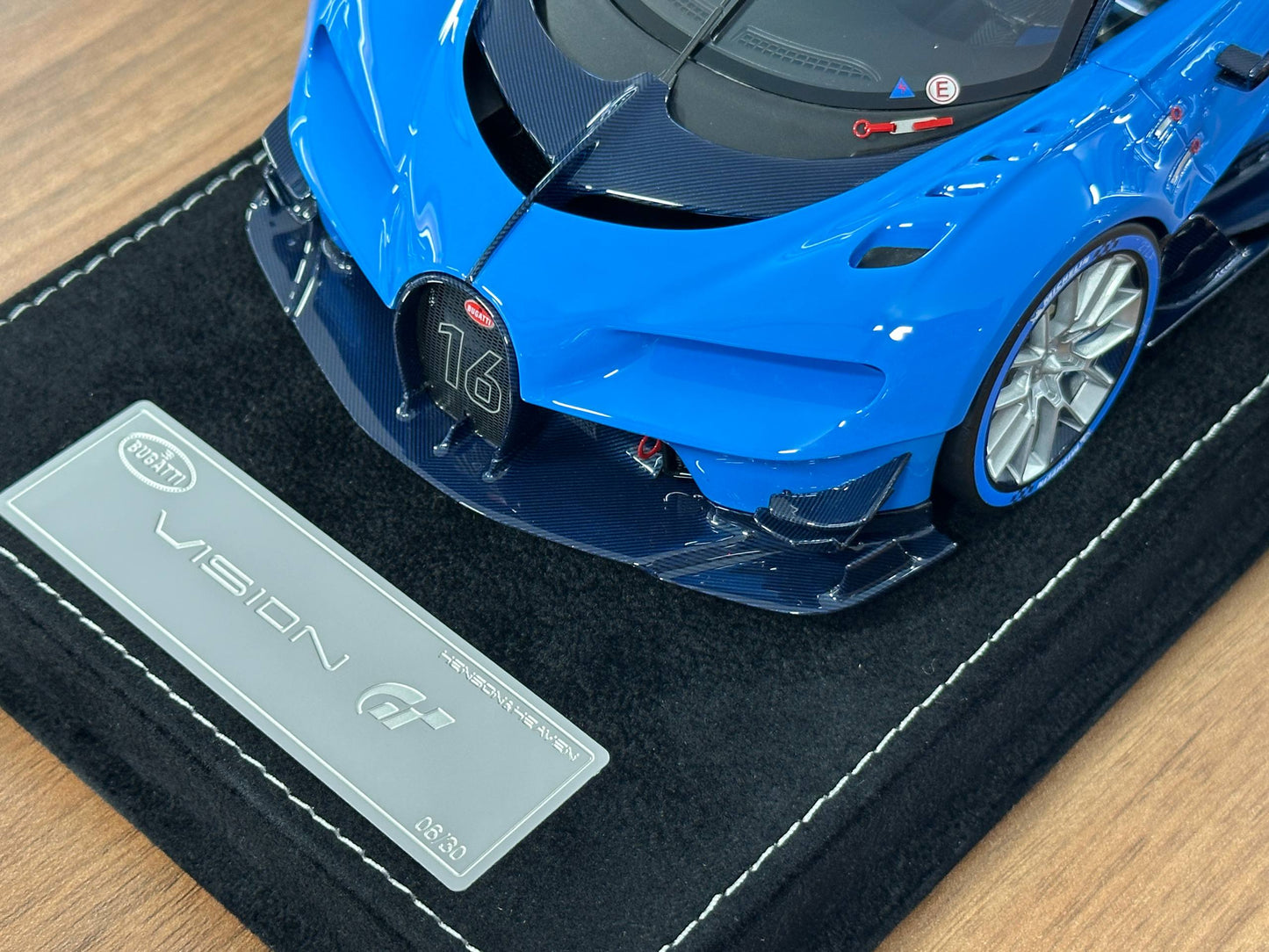 1/18 Resin Bugatti Vision GT – H&H Models (Ocean Blue / Blue Carbon, Limited 30 pcs)