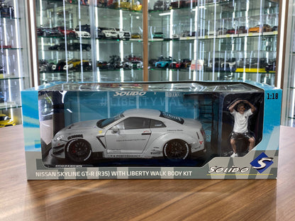 Solido Nissan GT-R R35 LBWK Body Kit with Figure – Grey (1:18 Diecast, Doors Opening)