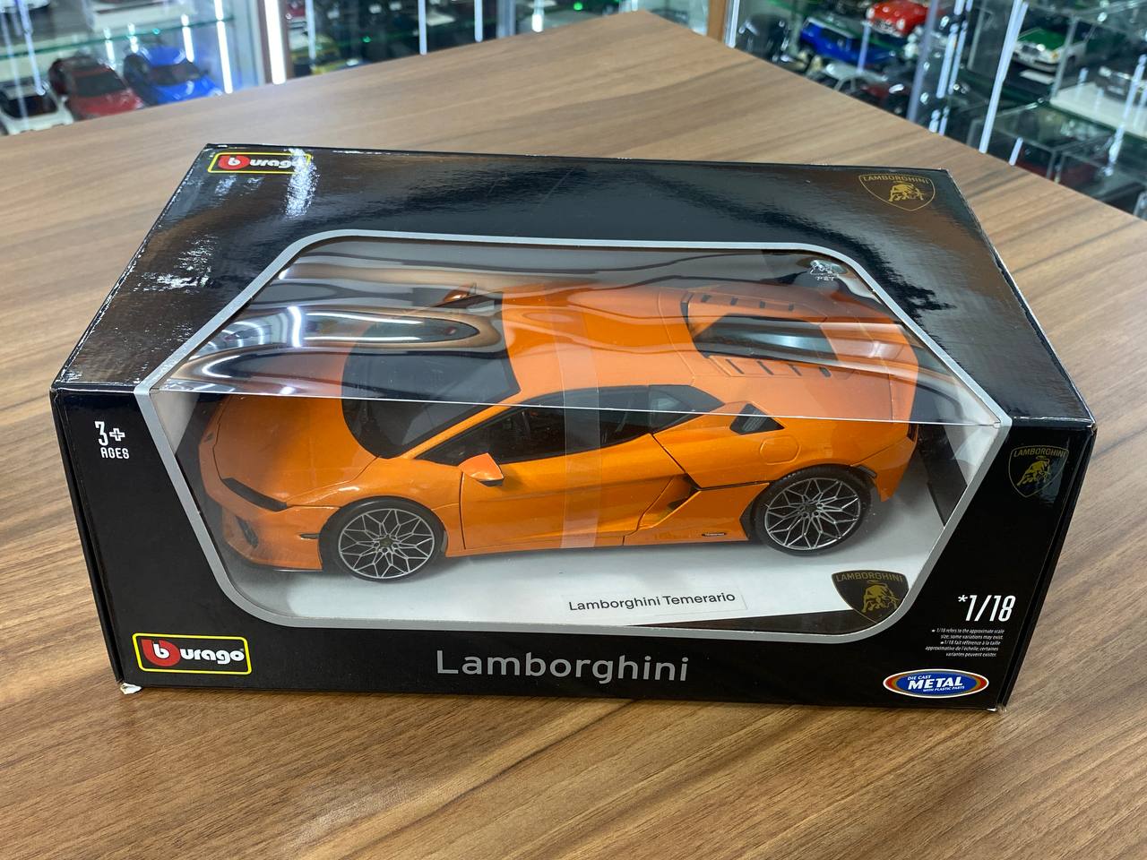 1/18 Metal Diecast Bburago Lamborghini Temerario  Orange - Full Opening
