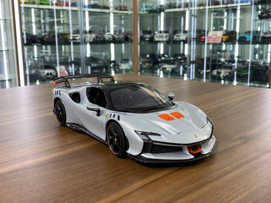 1/18 Metal Diecast Bburago Ferrari SF90 XX Stradale in Silver