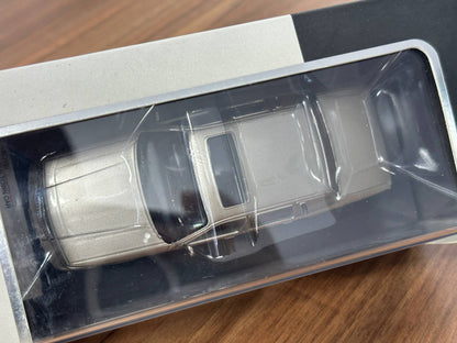 1/43 Diecast Model Lincoln Town Car 1996 in Champagne – (Premium X Models)