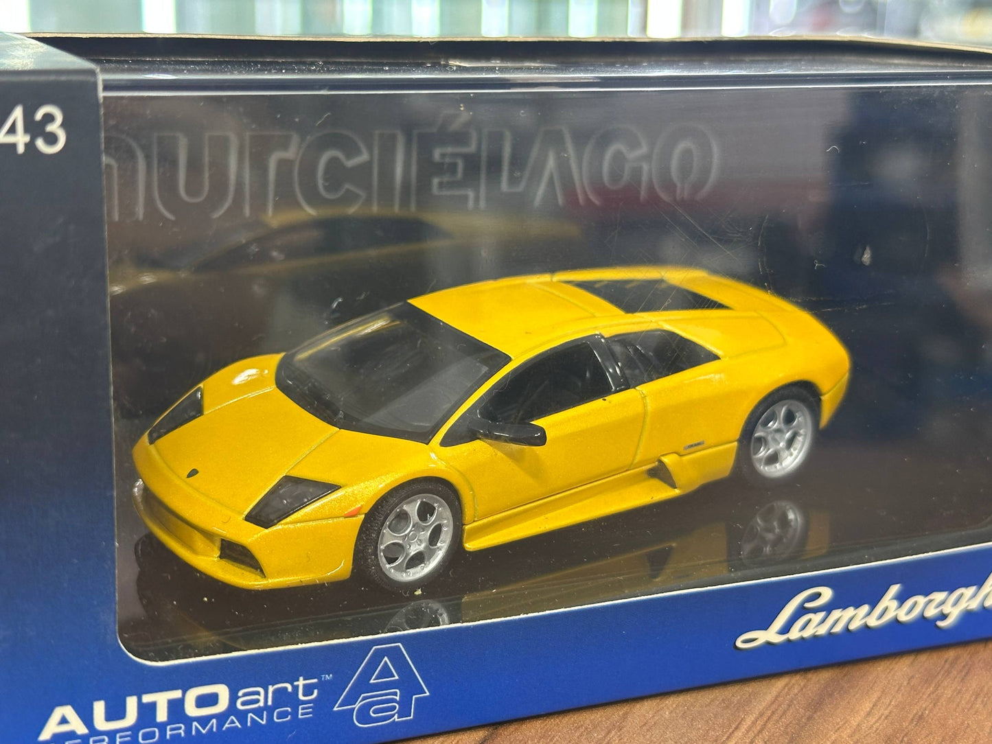 1/43 Diecast Model Lamborghini Murciélago – (AUTOart)