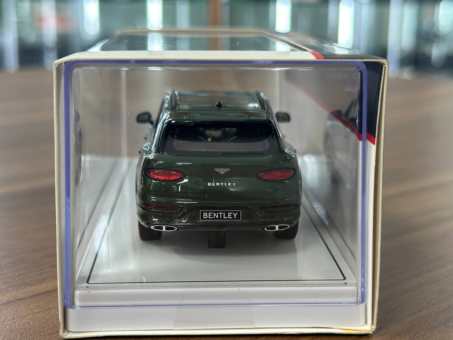 1/43 Diecast Model Bentley Bentayga V8 2020 –  (TSM Model)
