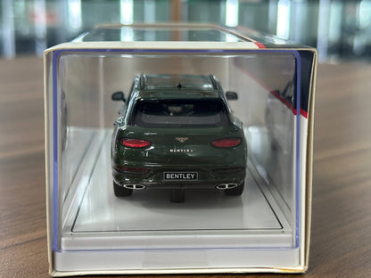 1/43 Diecast Model Bentley Bentayga V8 2020 –  (TSM Model)