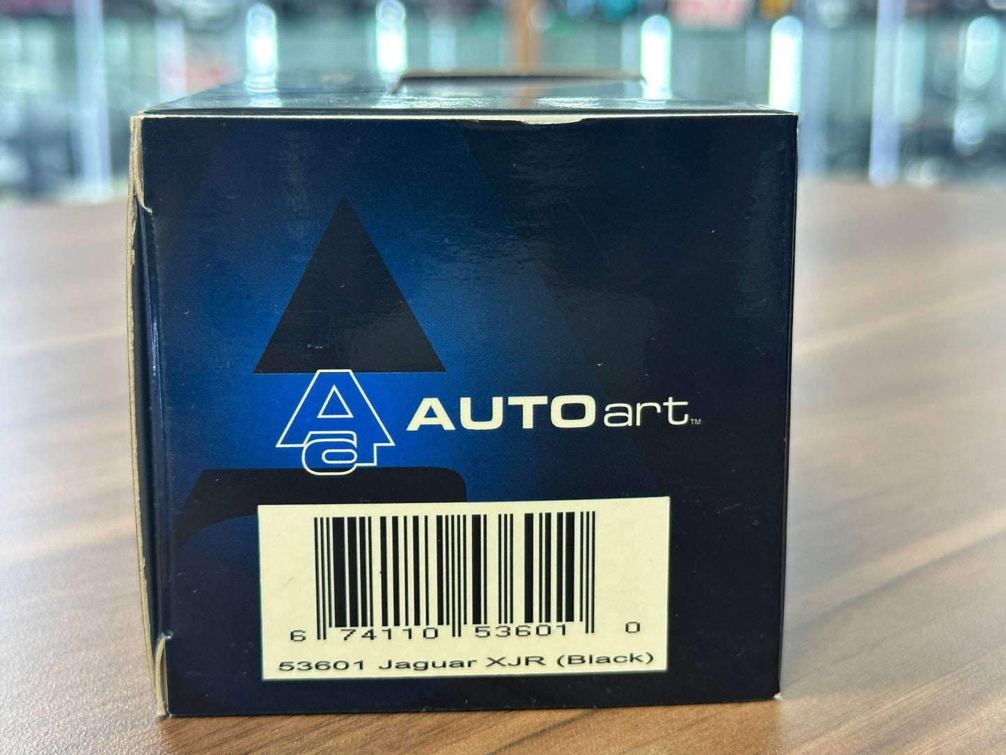 1/43 Diecast Model Jaguar XJR in Black – (AUTOart)