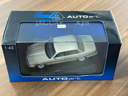 1/43 Diecast Model Jaguar XJ8 in Gold  – (AUTOart)