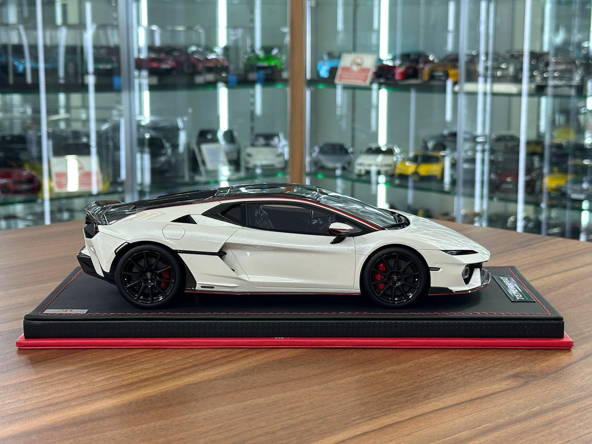 MR Collection Lamborghini Temerario Alleggerita Package Balloon White 1:18 Resin Model Limited 99 pcs
