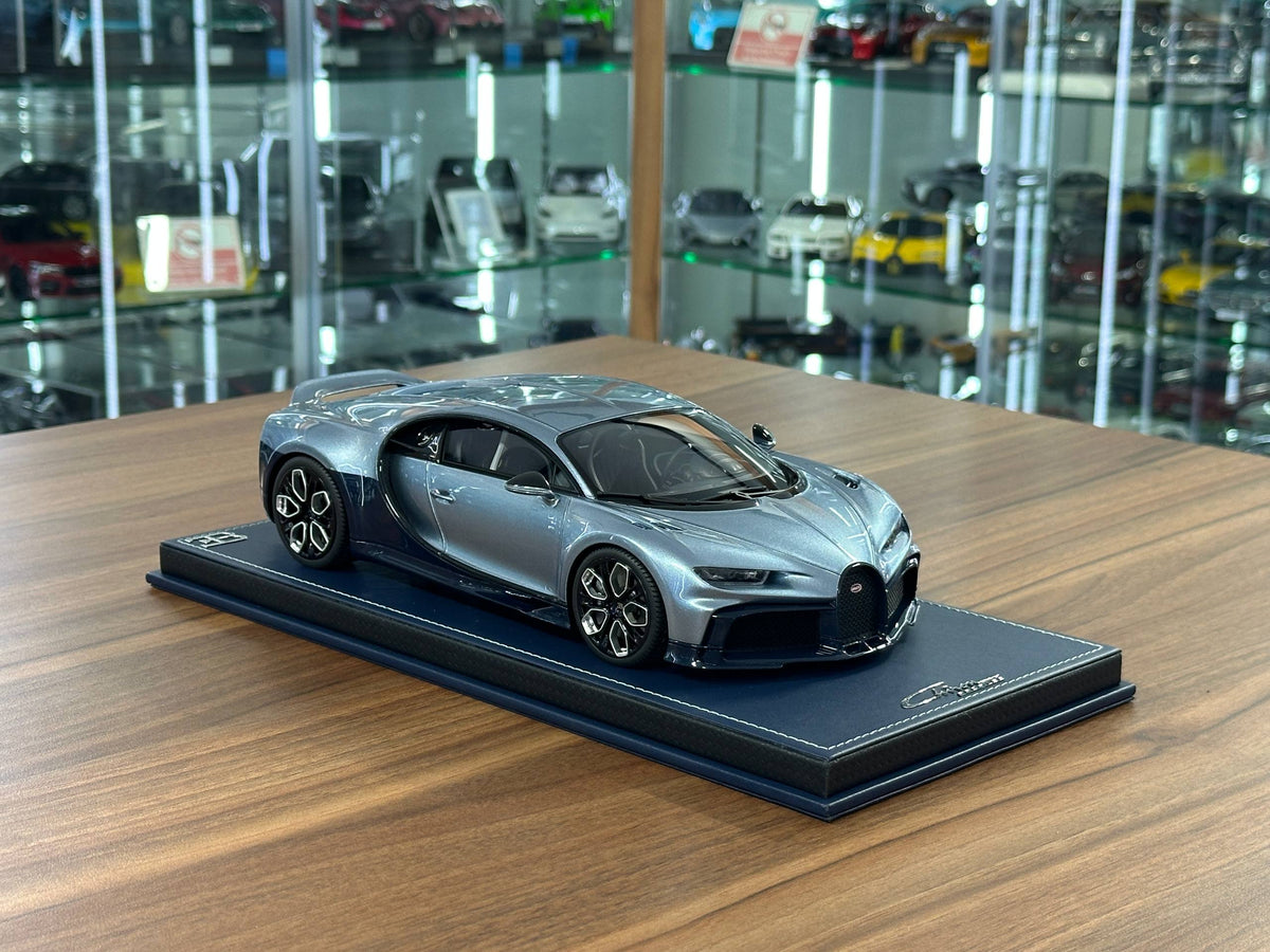 1/18 Resin MR Collection Bugatti Chiron Profilee Argent Atlantique / blue royal Limited-499 pcs