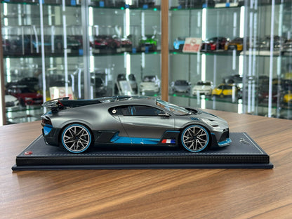MR Collection Lamborghini Divo The Quail 2018 Configuration 1:18 Resin Model Limited 50 pcs