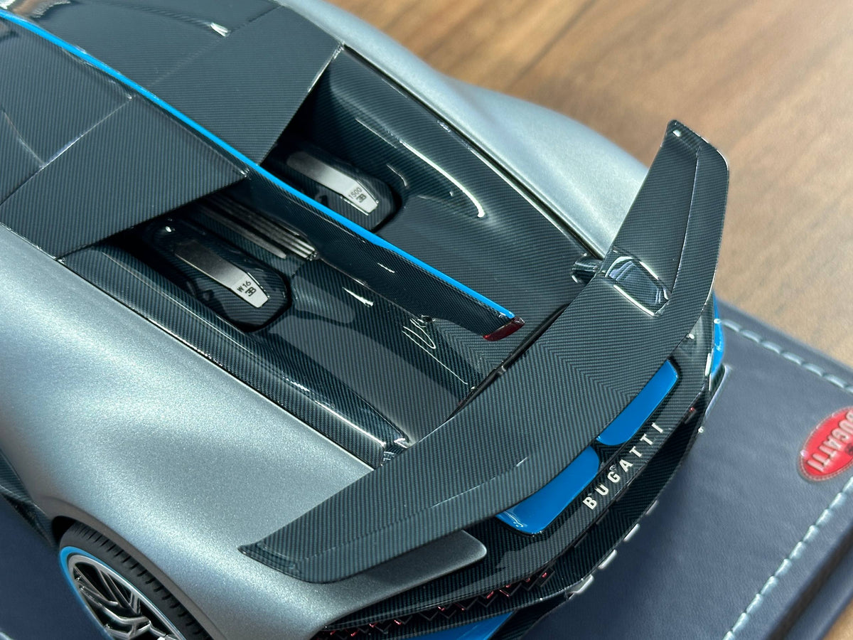 MR Collection Lamborghini Divo The Quail 2018 Configuration 1:18 Resin Model Limited 50 pcs