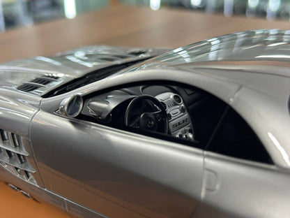🚨1/18 Resin Model Mercedes-Benz SLR McLaren – (IVY Merit Models)