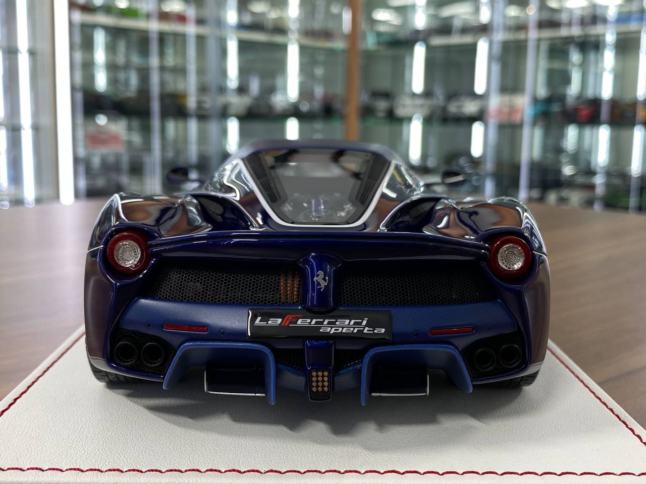 1/18 Resin Ferrari LaFerrari Aperta | Davis & Giovanni| Blue Tour de France | Limited 10 pcs