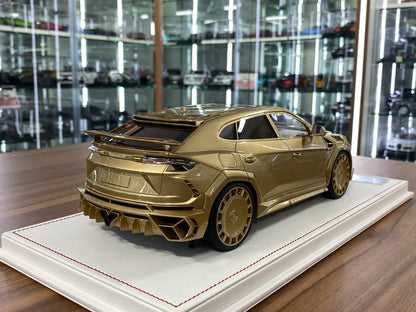 1/18 Resin– Lamborghini URUS Mansory | Davis & Giovanni | Gold Metallic | Limited 01 of 01