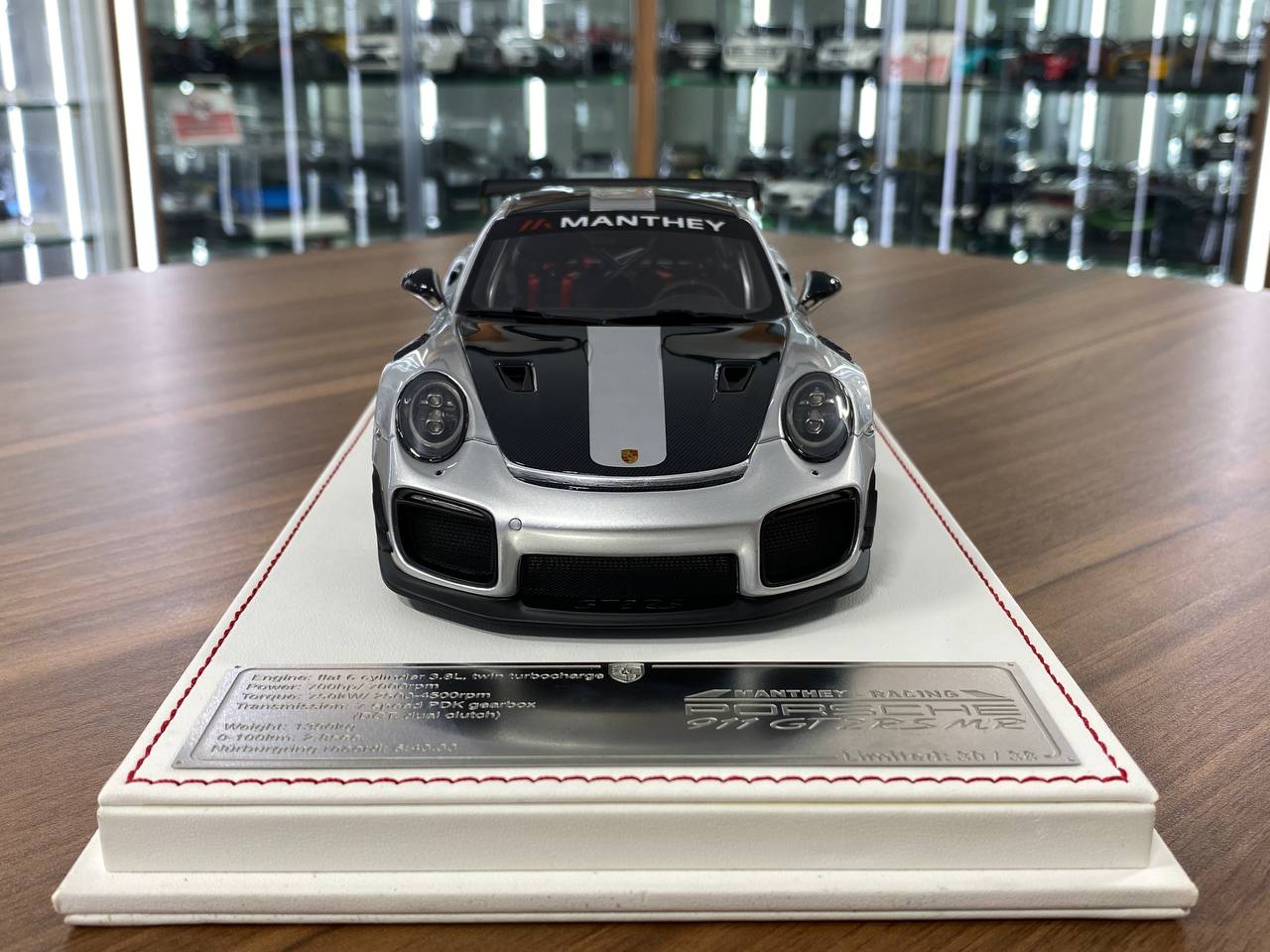 1/18 Resin – Porsche 911 GT2 RS MR | Davis & Giovanni | Silver | Limited 38