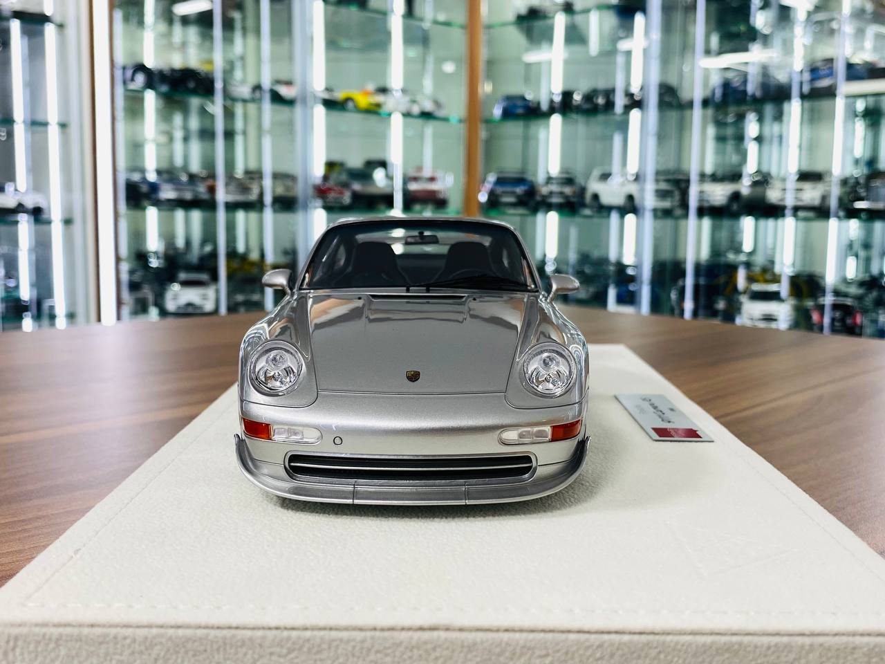 1/18 Resin - Porsche 911 (993) Carrera RS 1995 Japan Version