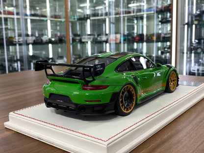 1/18 Resin  – Porsche 911 GT2 RS MR | Davis & Giovanni  | Viper Green | Limited 15