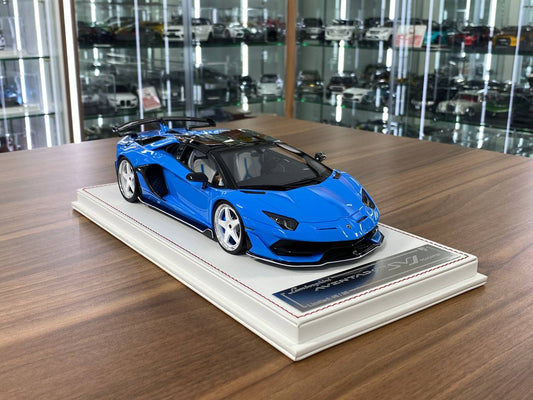 1/18 Resin Davis & Giovanni Lamborghini AVENTADOR SVJ #63 Blue with black roof & white rim Limited- 06 pcs