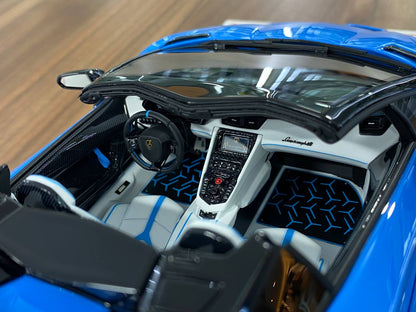 1/18 Resin Davis & Giovanni Lamborghini AVENTADOR SVJ #63 Blue with black roof & white rim Limited- 06 pcs