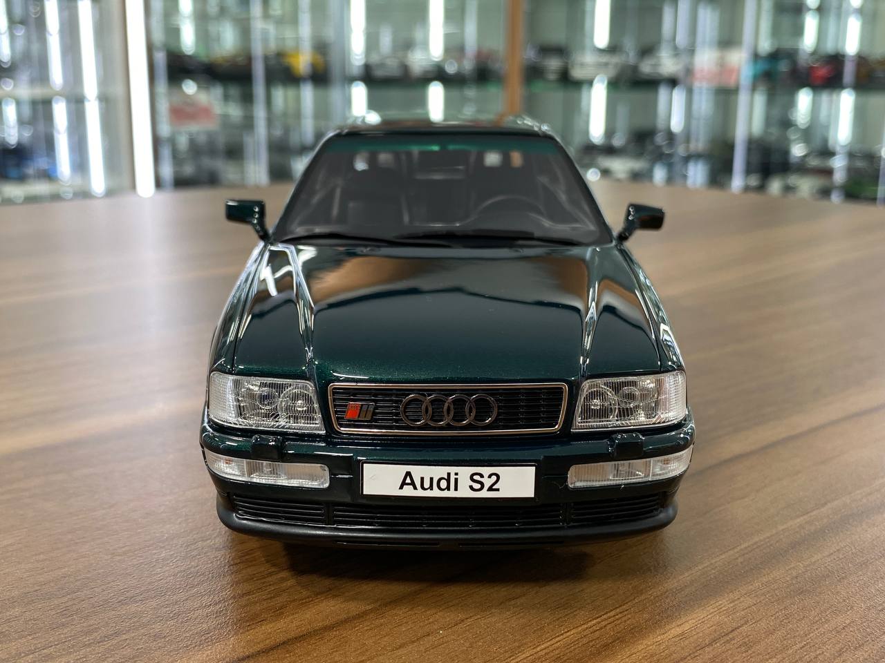 1/18 Resin Model – Audi S2 Sedan | OttO Mobile | Dark Green | Limited 2000
