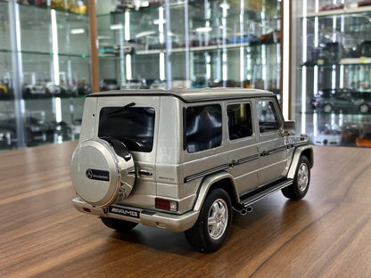 1/18 Resin Model – Mercedes-Benz G55 AMG | OttO Mobile| Gold | Limited 999 pcs