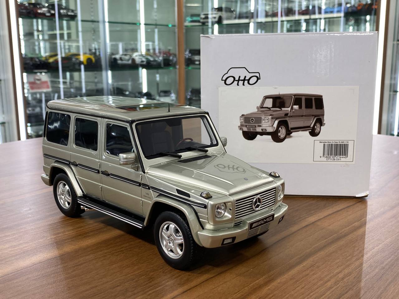 1/18 Resin Model – Mercedes-Benz G55 AMG | OttO Mobile| Gold | Limited 999 pcs