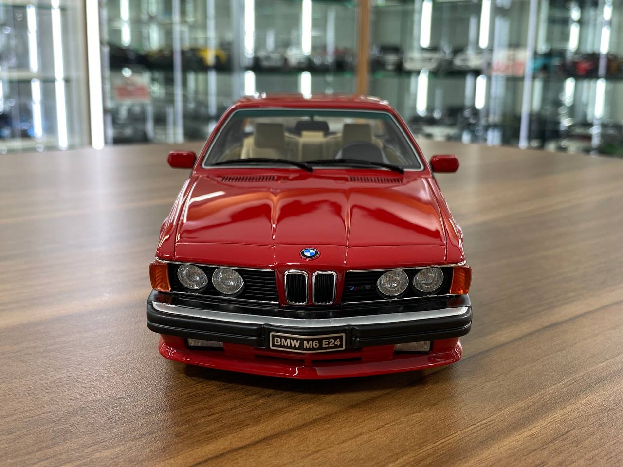 1/18 Resin Model OttO Mobile BMW M6 (E24) – Red – Limited 3000 pcs