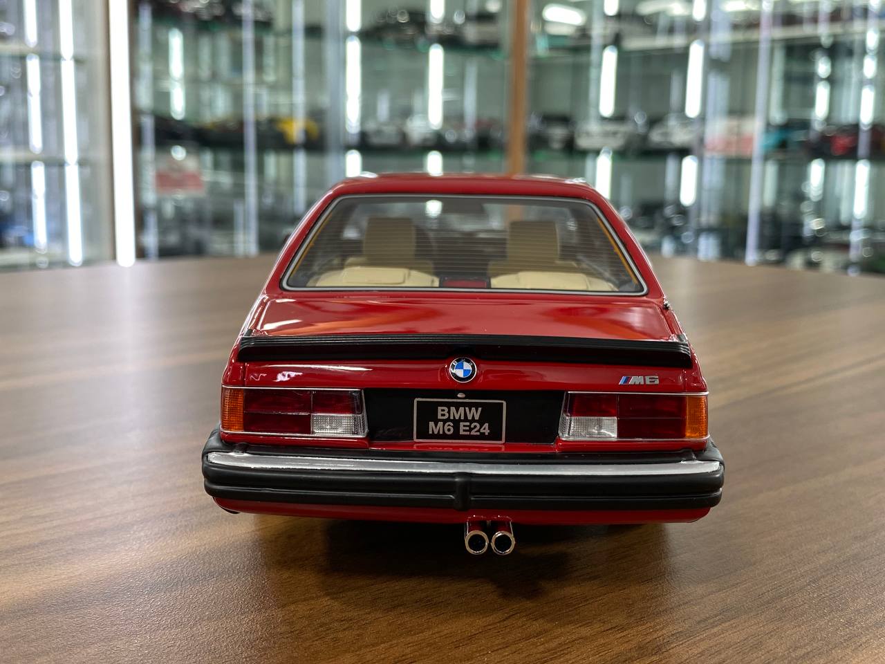 1/18 Resin Model OttO Mobile BMW M6 (E24) – Red – Limited 3000 pcs