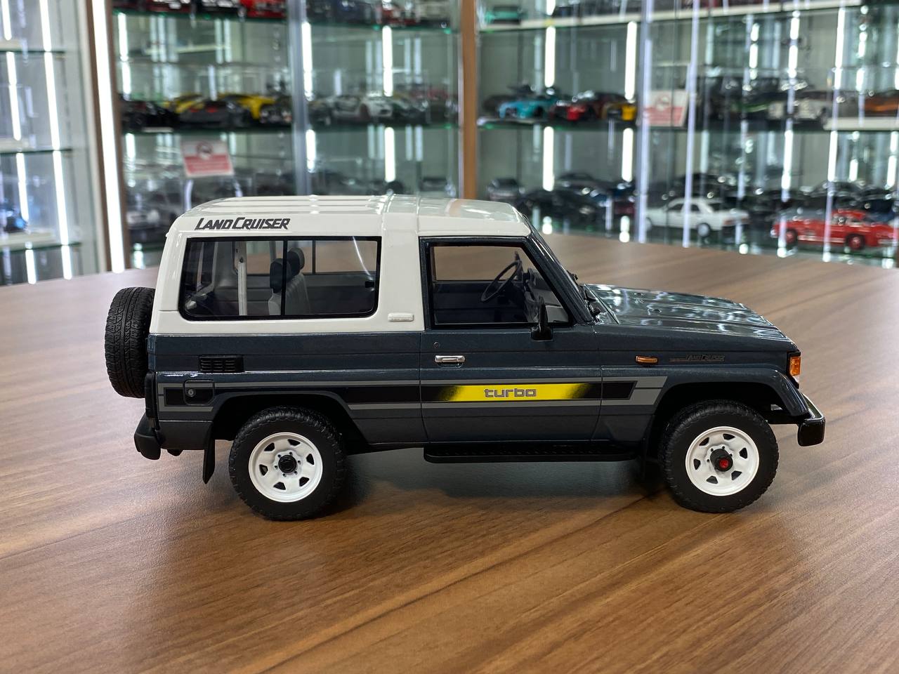 1/18 Resin Model OttO Mobile Toyota Land Cruiser Turbo (LJ73) 1987 – Grey Blue – Limited 3000 pcs