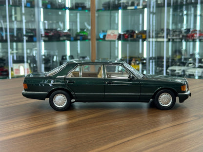 1/18 Diecast Norev Mercedes-Benz 560 SEL (W126) 1985–1991 - Green