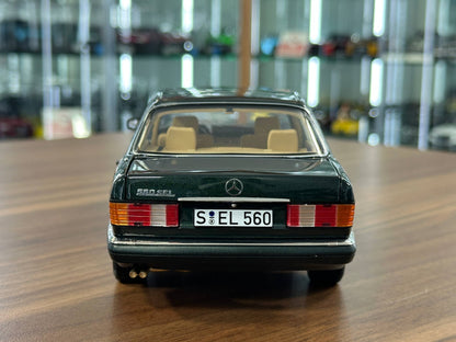 1/18 Diecast Norev Mercedes-Benz 560 SEL (W126) 1985–1991 - Green