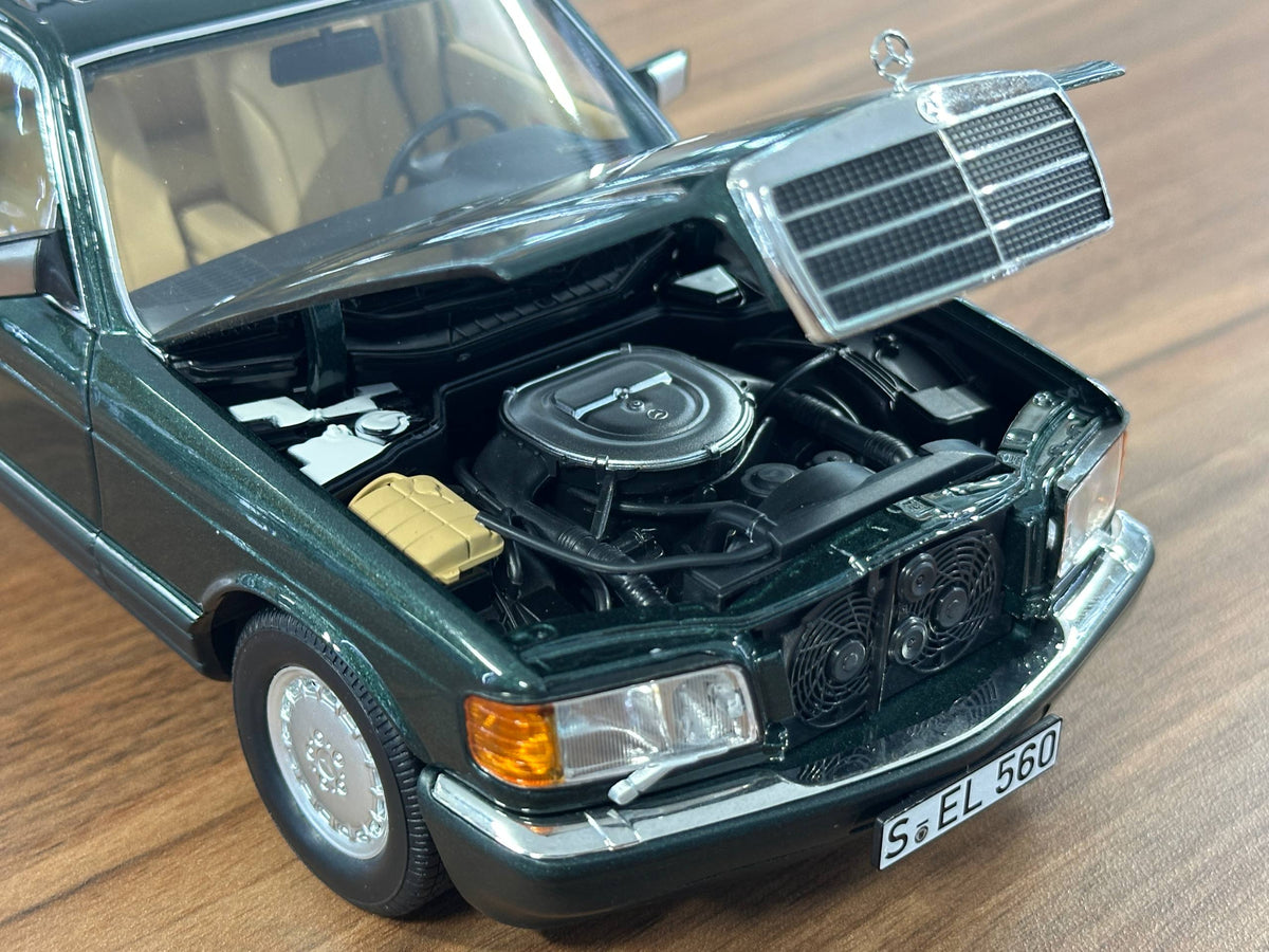 1/18 Diecast Norev Mercedes-Benz 560 SEL (W126) 1985–1991 - Green