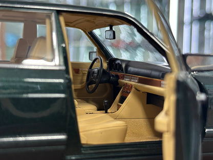 1/18 Diecast Norev Mercedes-Benz 560 SEL (W126) 1985–1991 - Green