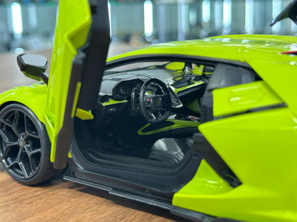 1:18 Maisto Lamborghini Revuelto - Green