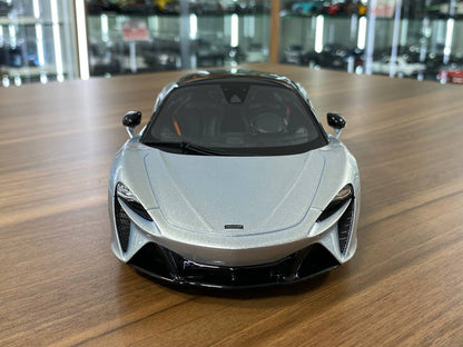 1/18 Resin Model GT Spirit McLaren Artura 2021 – Silver – Limited 999 pcs