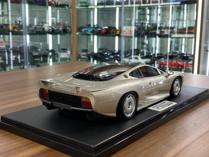 1/18 Resin Model GT Spirit Jaguar XJ220 1992 – Gold – Limited Edition