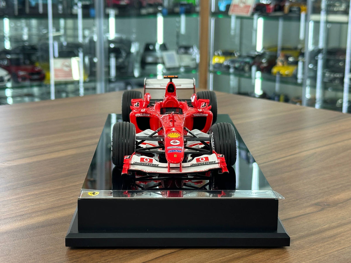 1:18 Amalgam Collection Ferrari F2004 M. Schumacher Canadian GP Winner 2004 - Limited Edition