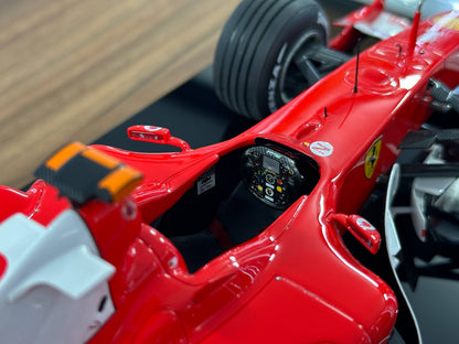 1:18 Amalgam Collection Ferrari F2004 M. Schumacher Canadian GP Winner 2004 - Limited Edition