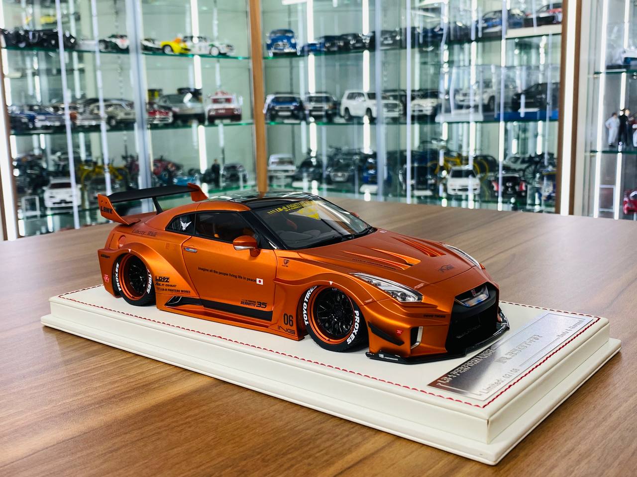 1/18 resin Nissan R35 GT-RR LBWK in Matt Candy Orange, Zero Fighter ...