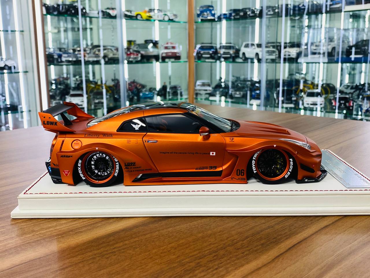 1/18 resin Nissan R35 GT-RR LBWK in Matt Candy Orange, Zero Fighter ...
