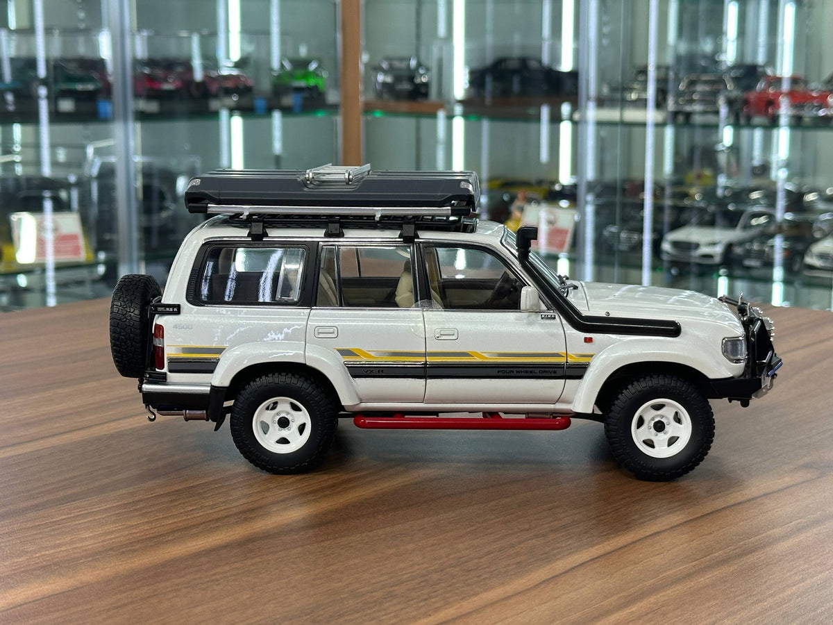 1/18 Diecast Toyota Land Cruiser 80 White Model Car by KengFai