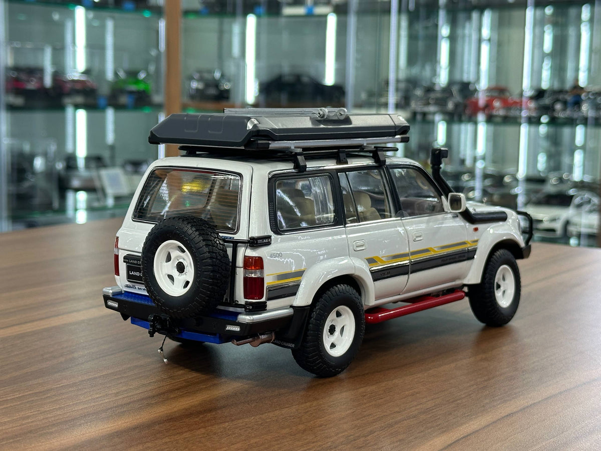 1/18 Diecast Toyota Land Cruiser 80 White Model Car by KengFai
