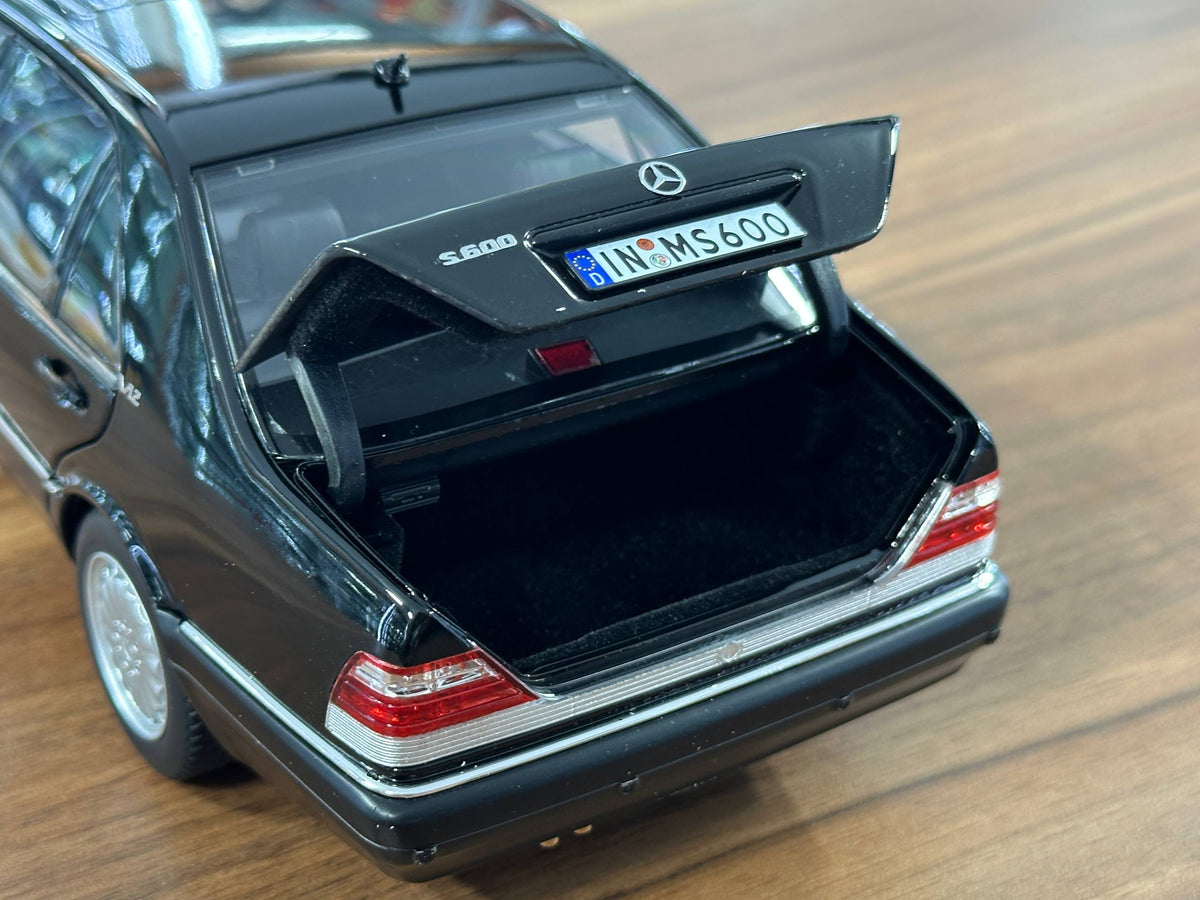 1:18 Mission Model Mercedes-Benz S 600 (W140) 1997 - Black