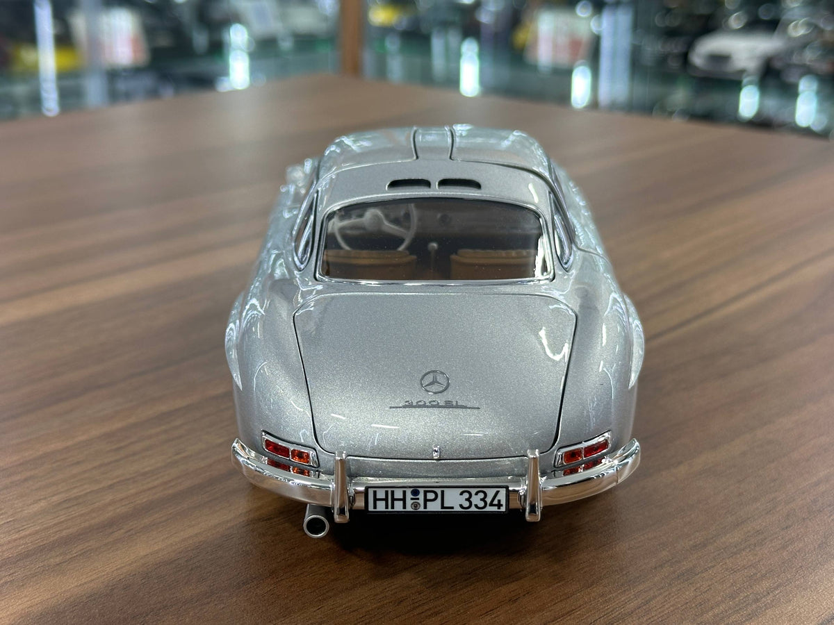 1/18 Diecast Norev Mercedes-Benz 300 SL Gullwing (W198) 1954 - Silver