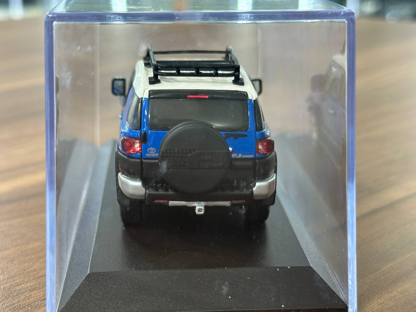 Toyota FJ Cruiser Voodoo – 1/43 Diecast Model (AUTOart)