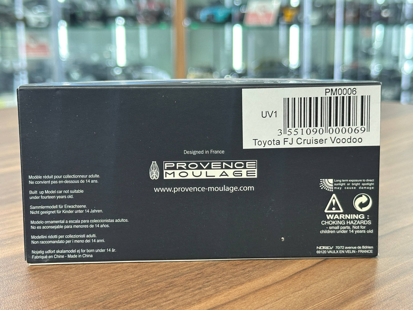 Toyota FJ Cruiser Voodoo – 1/43 Diecast Model (AUTOart)